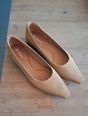 Vivaia Classic Tan "Minnie" Square/Pointed Toe Minimalist Comfort Flats (EU41.5)